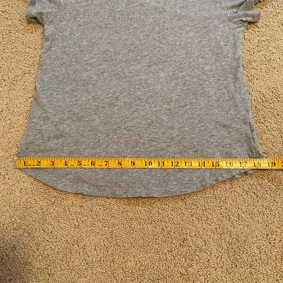 Women’s Size S Old Navy Everywear Tee Grey - Picture 6 of 8